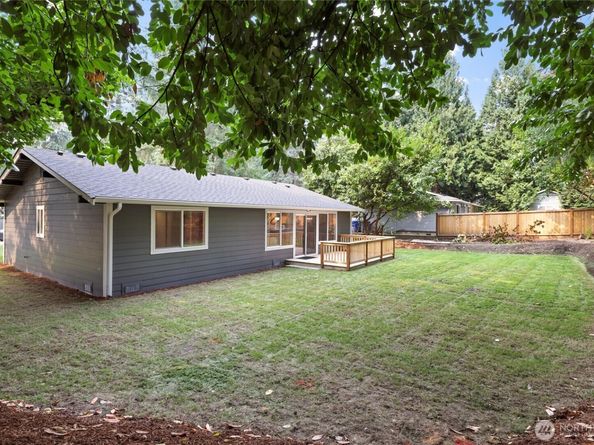 3022 254th Avenue SE, Sammamish WA 98075