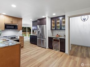 3022 254th Avenue SE, Sammamish WA 98075