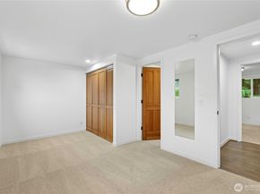 12506 Holmes Point Drive NE, Kirkland WA 98034