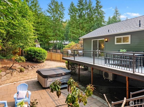 4403 NE 187th Place, Lake Forest Park WA 98155