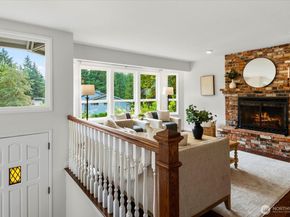 4403 NE 187th Place, Lake Forest Park WA 98155