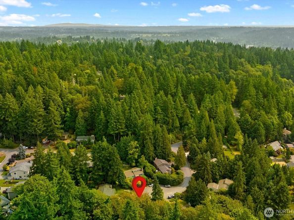 4403 NE 187th Place, Lake Forest Park WA 98155