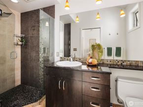 3629 Dayton Avenue N C, Seattle WA 98103