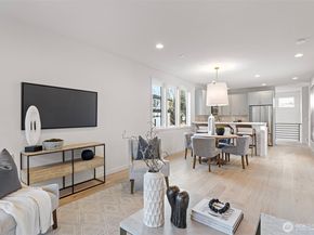 8017 126th Avenue NE B, Kirkland WA 98033