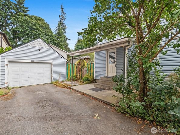 7121 Rainier Drive, Everett WA 98203