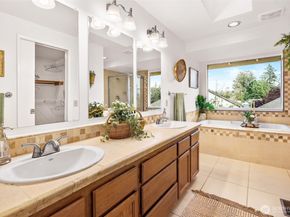 18414 135th Place SE, Renton WA 98058