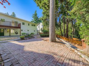 16110 Evanston Ave N, Shoreline WA 98133