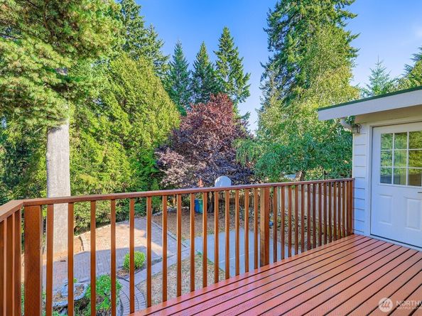 16110 Evanston Ave N, Shoreline WA 98133
