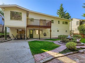 16110 Evanston Ave N, Shoreline WA 98133