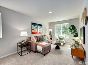 344 NE Shadowhawk Lane, Bremerton WA 98311