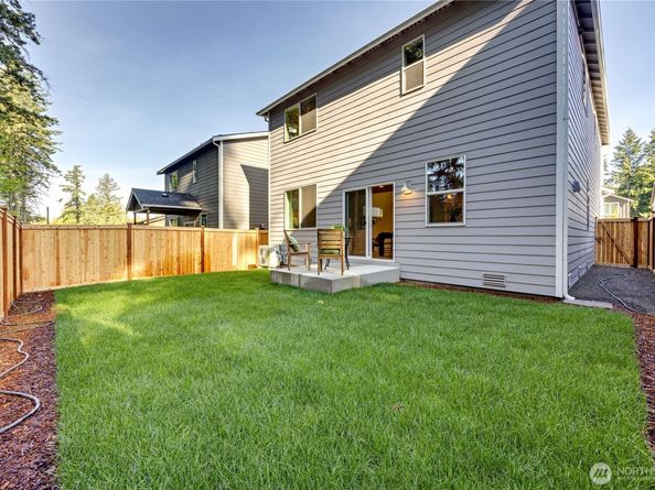 344 NE Shadowhawk Lane, Bremerton WA 98311