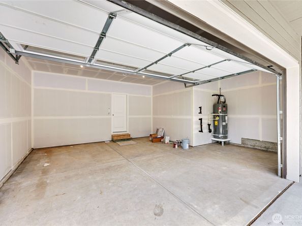 344 NE Shadowhawk Lane, Bremerton WA 98311