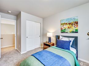 344 NE Shadowhawk Lane, Bremerton WA 98311