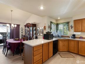 10906 NW Crocus Place, Silverdale WA 98383