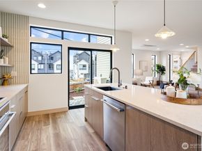 1136 31st Avenue S, Seattle WA 98144