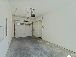 12048 5th Avenue NE B, Seattle WA 98125