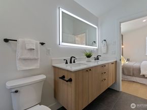 12048 5th Avenue NE B, Seattle WA 98125