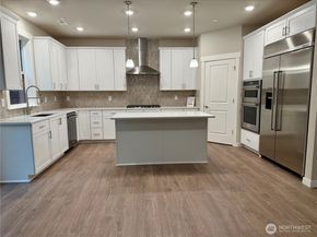 13526 NE 106th Court 28, Kirkland WA 98033