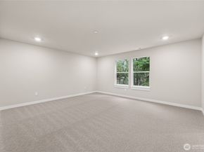 13526 NE 106th Court 28, Kirkland WA 98033