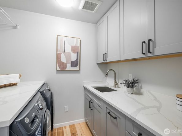 13128 12th Drive SE B, Everett WA 98208