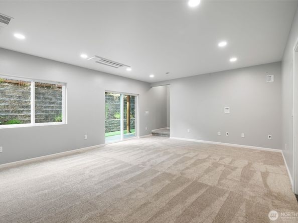 13128 12th Drive SE B, Everett WA 98208