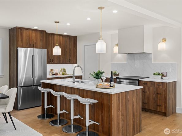 2349 NE 127 Street, Seattle WA 98125