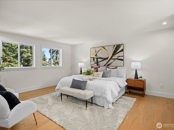 2349 NE 127 Street, Seattle WA 98125