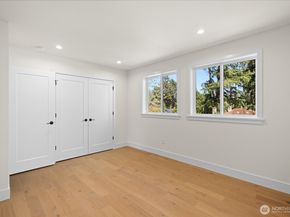 2349 NE 127 Street, Seattle WA 98125