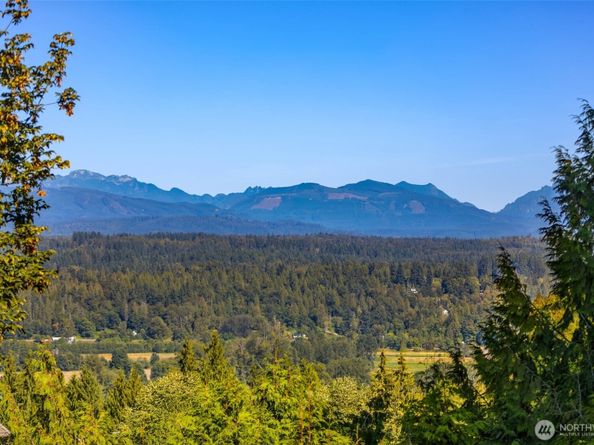 12438 243rd Place NE, Redmond WA 98053