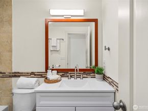 4831 Fauntleroy Way SW 401, Seattle WA 98116
