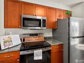 4831 Fauntleroy Way SW 401, Seattle WA 98116