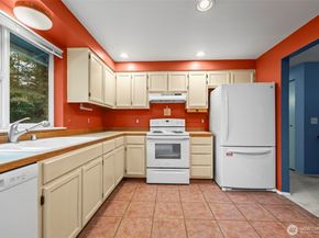 1918 NW Russell Street, Poulsbo WA 98370