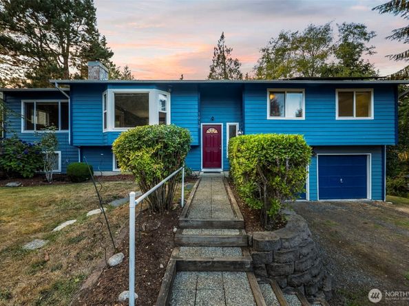 1918 NW Russell Street, Poulsbo WA 98370