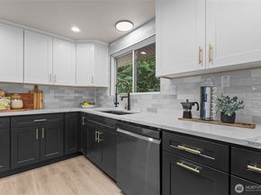 2513 Vashon Court NE, Renton WA 98059
