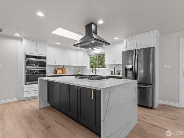 2513 Vashon Court NE, Renton WA 98059