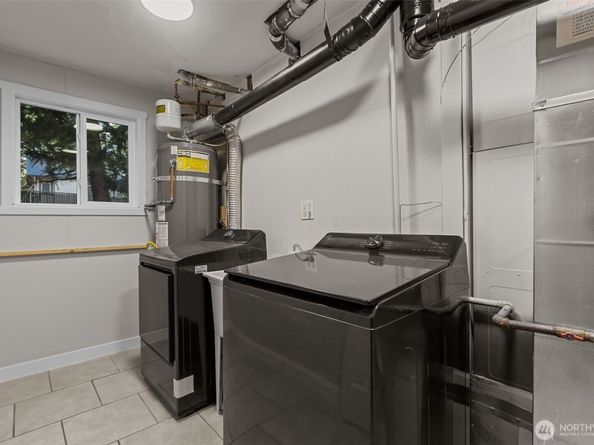 2513 Vashon Court NE, Renton WA 98059