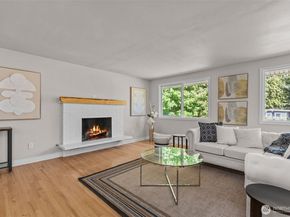 2513 Vashon Court NE, Renton WA 98059