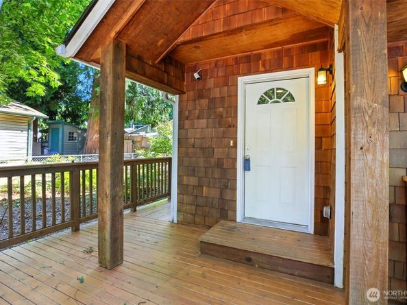 18872 Augusta Avenue NE, Suquamish WA 98392