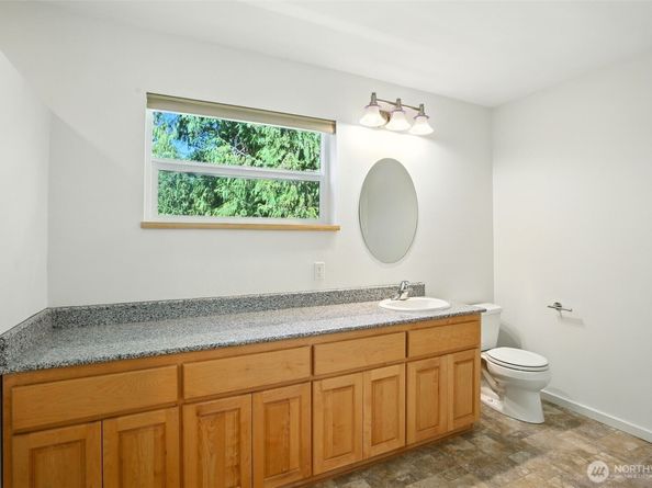18872 Augusta Avenue NE, Suquamish WA 98392