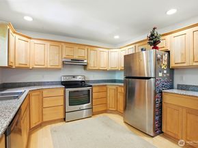 18872 Augusta Avenue NE, Suquamish WA 98392
