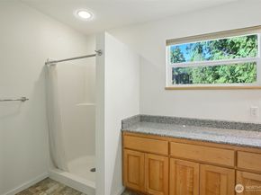 18872 Augusta Avenue NE, Suquamish WA 98392