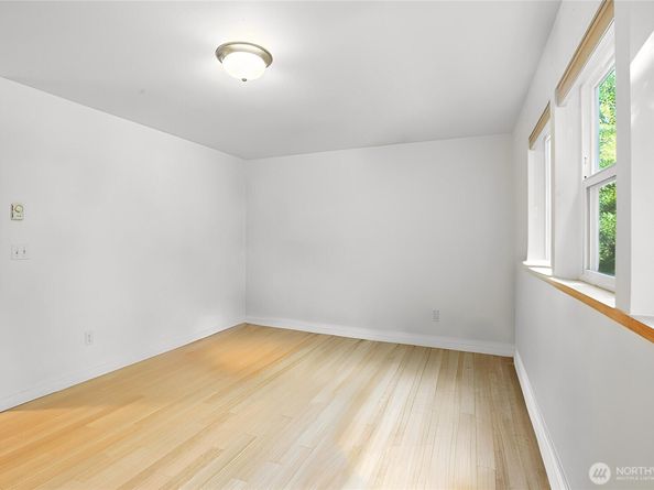 18872 Augusta Avenue NE, Suquamish WA 98392