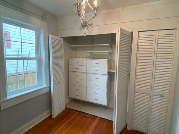 5437 25th Avenue SW, Seattle WA 98106