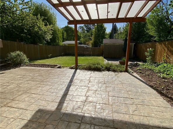 5437 25th Avenue SW, Seattle WA 98106