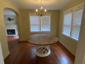 5437 25th Avenue SW, Seattle WA 98106