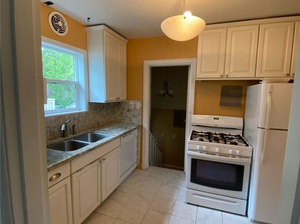 5437 25th Avenue SW, Seattle WA 98106