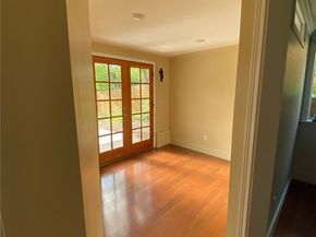 5437 25th Avenue SW, Seattle WA 98106