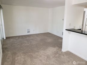 14006 SE 6th Street  18, Bellevue WA 98007