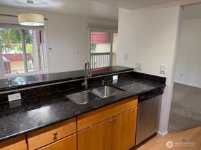 14006 SE 6th Street  18, Bellevue WA 98007
