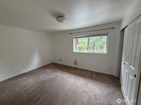 14006 SE 6th Street  18, Bellevue WA 98007